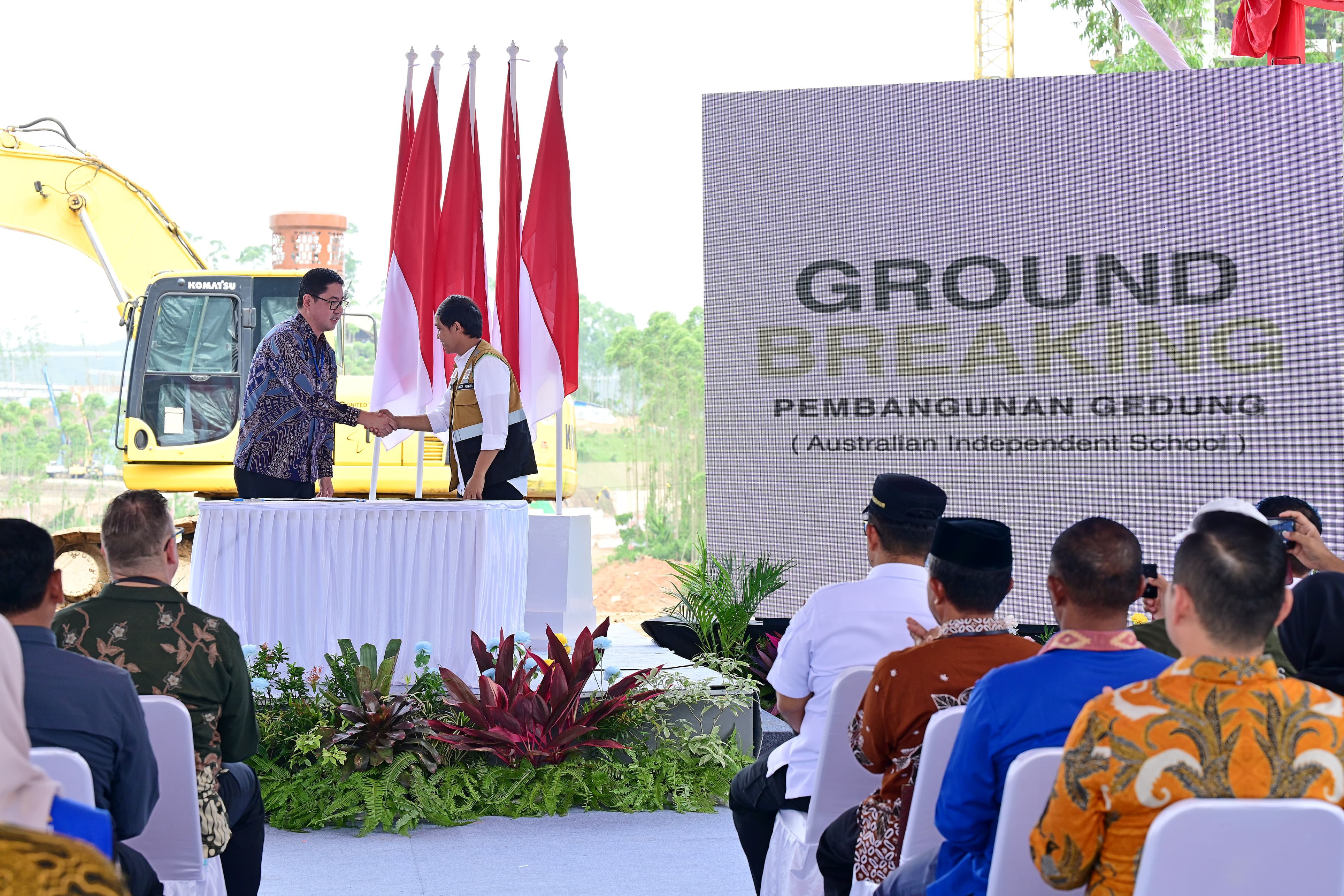 Groundbreaking Campus Australian Independent School (AIS) Nusantara di kawasan IKN, Rabu (25/9/2024). (Foto : Muchlis Jr &ndash; Biro Pers Sekretariat Presiden)
