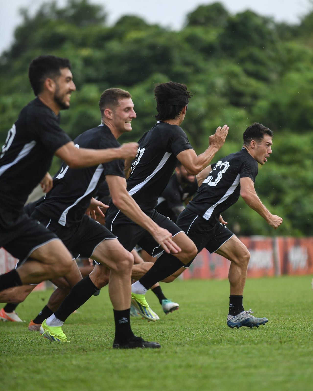MAKSIMALKAN PELUANG: Mariano Peralta dkk bertekad meraih poin penuh saat menjamu Persita Tangerang di Stadion Batakan, Balikpapan, malam ini.&nbsp;BORNEO FC MEDIA