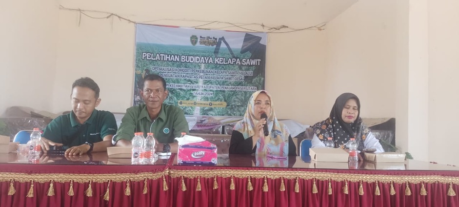 TAMBAH PENGETAHUAN: PT WKP menggelar pelatihan bagi petani kelapa sawit di Desa Api-Api, Kecamatan Waru, Kabupaten Penajam Paser Utara (PPU), Rabu (9/10/2024).