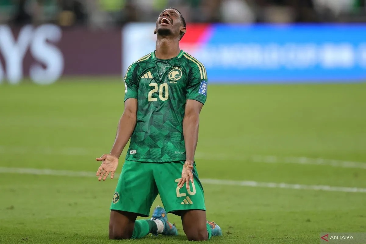 Penyerang Arab Saudi Abdullah Radif.