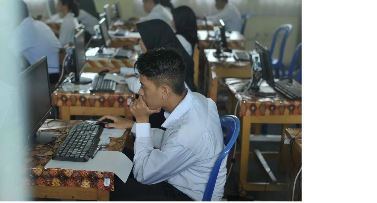 TES: Pelaksanaan tes SKD dengan metode CAT saat CPNS tahun lalu.(foto:Dokumentasi/Radar Banjarmasin)