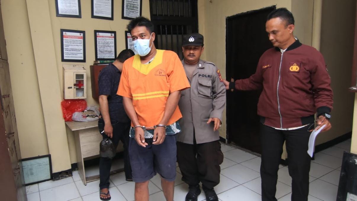 Pelaku pencurian motor saat diamankan di Polsek Balikpapan Utara