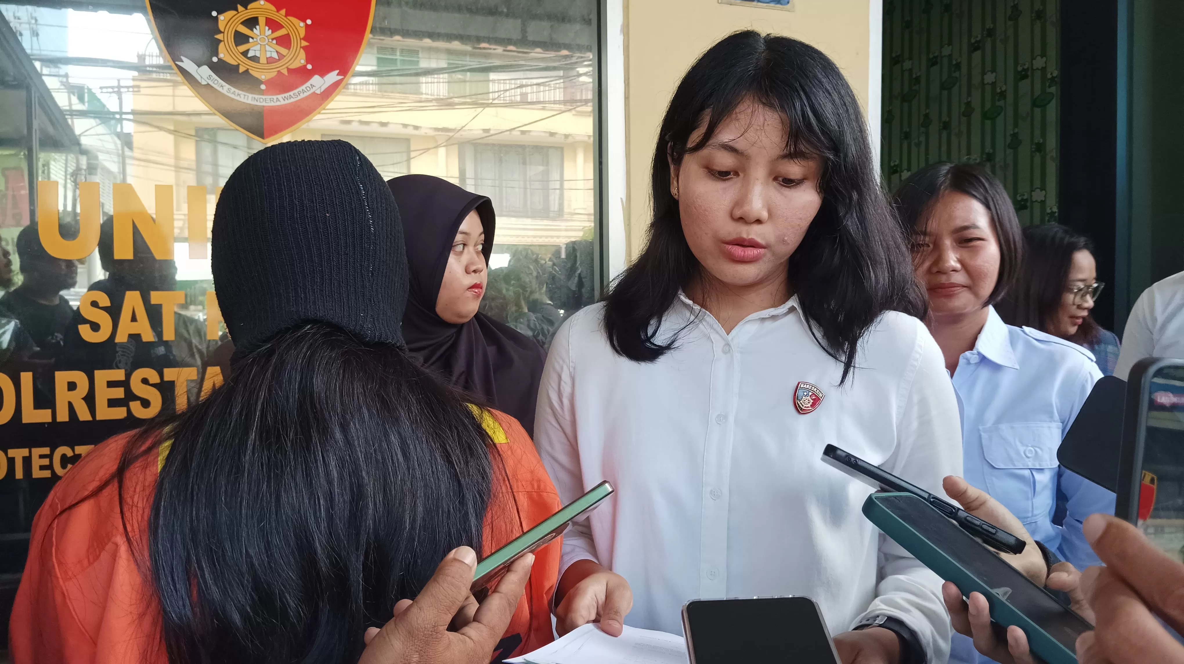 Kanit Perlindungan Perempuan dan Anak (PPA) Satreskrim Polresta Balikpapan, Ipda Futuhatul membeber kronologi kejadian ibu yang membunuh anak kandungnya di Polres Balikpapan.