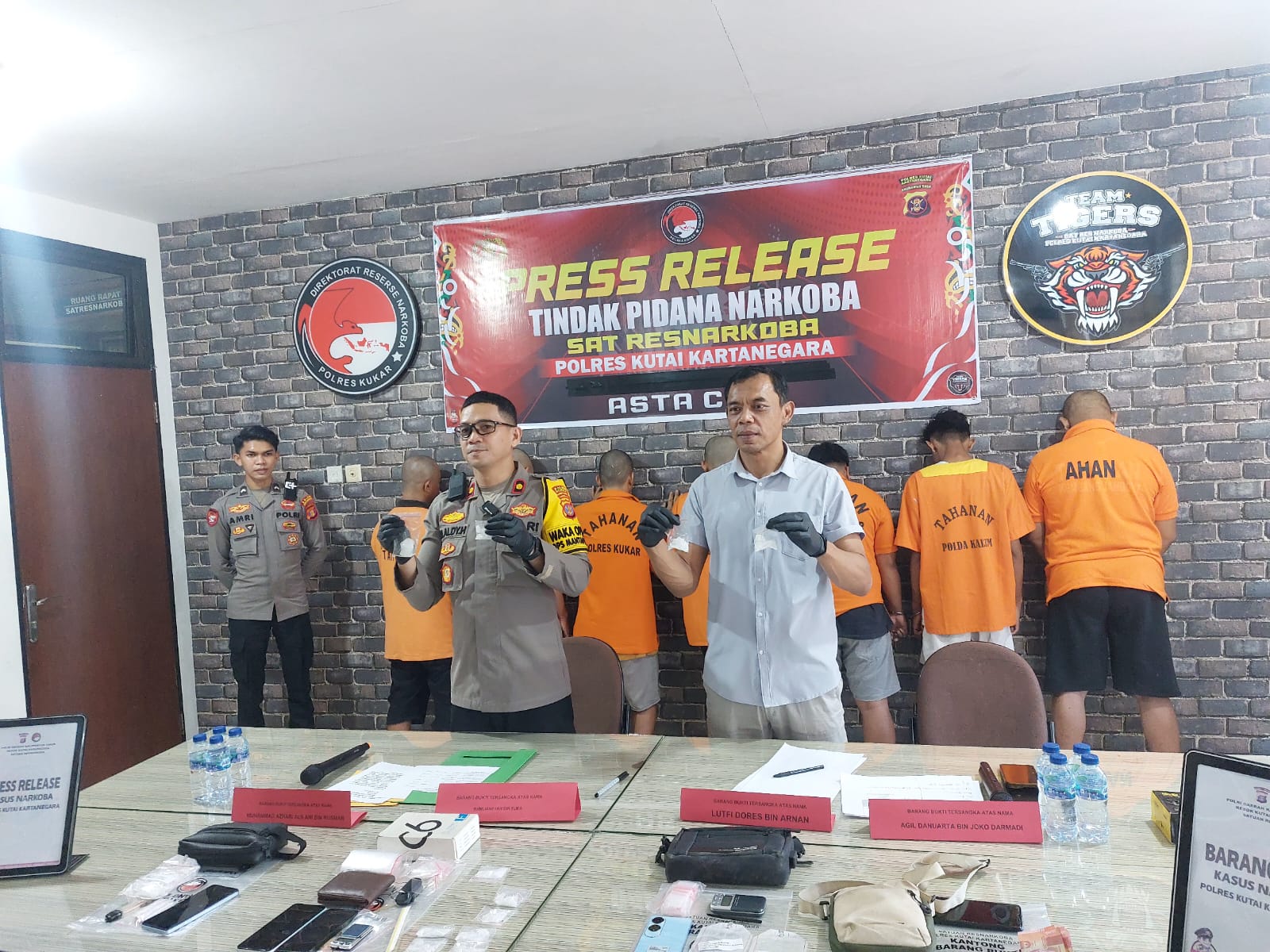 Rilis pers Satresnarkoba Polres Kukar terhadap program Asta Cita Presiden RI Prabowo Subianto (Elmo/Prokal.co)