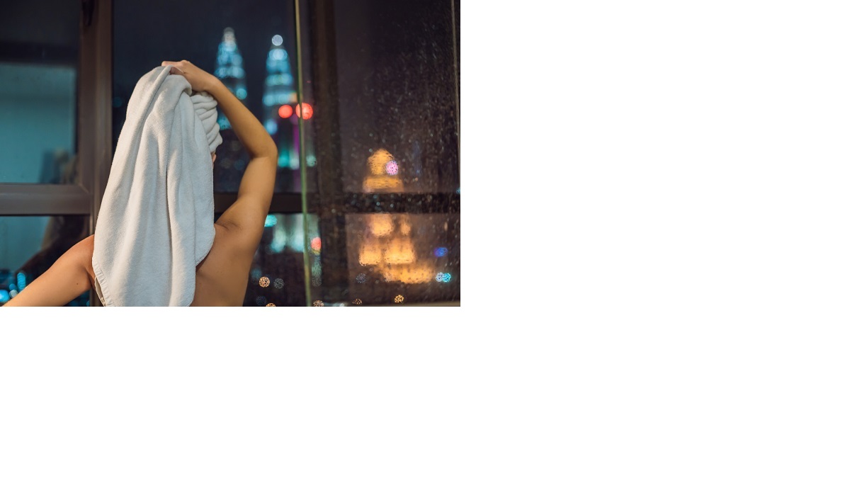 ilustrasi mandi malam