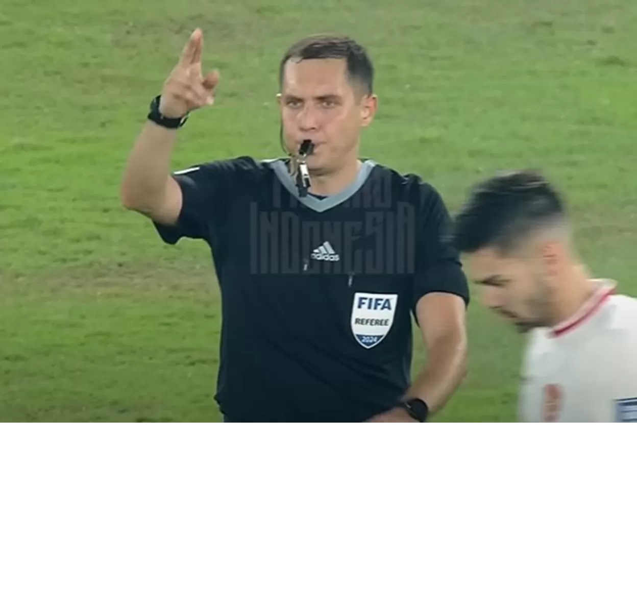Potret wasit Rustam Lutfullin yang akan memimpin laga Indonesia vs Arab Saudi di Kualifikasi Babak Ketiga Piala Dunia 2026, pada Selasa, 19 November 2024.(YouTube.com / Timnas Indonesia)