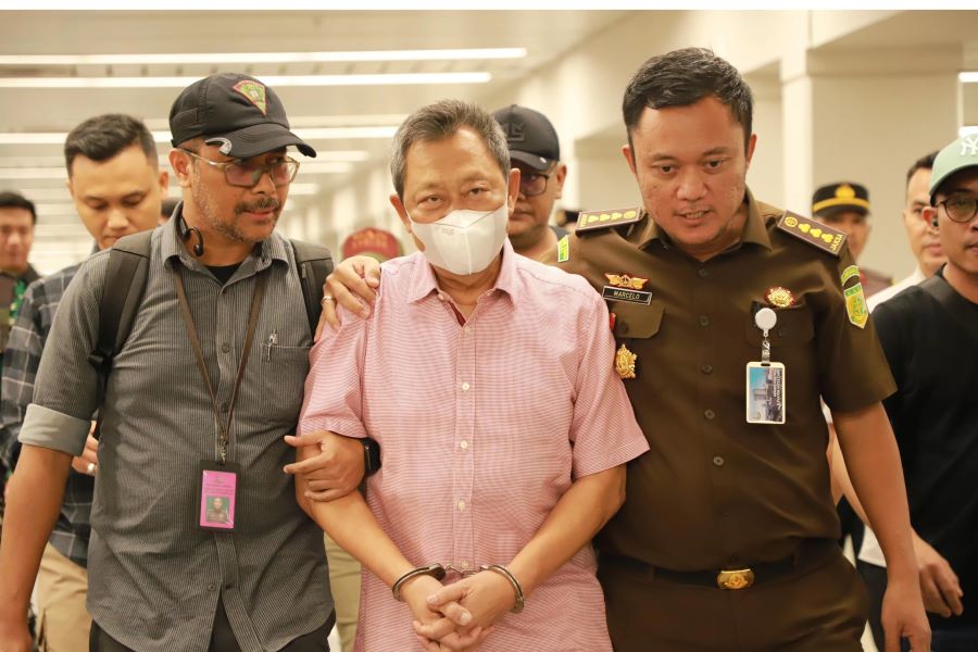 Kejaksaan Agung (Kejagung) menangkap bos Sriwijaya Air, Hendry Lie terkait kasus dugaan korupsi timah. (Dok Kejagung)