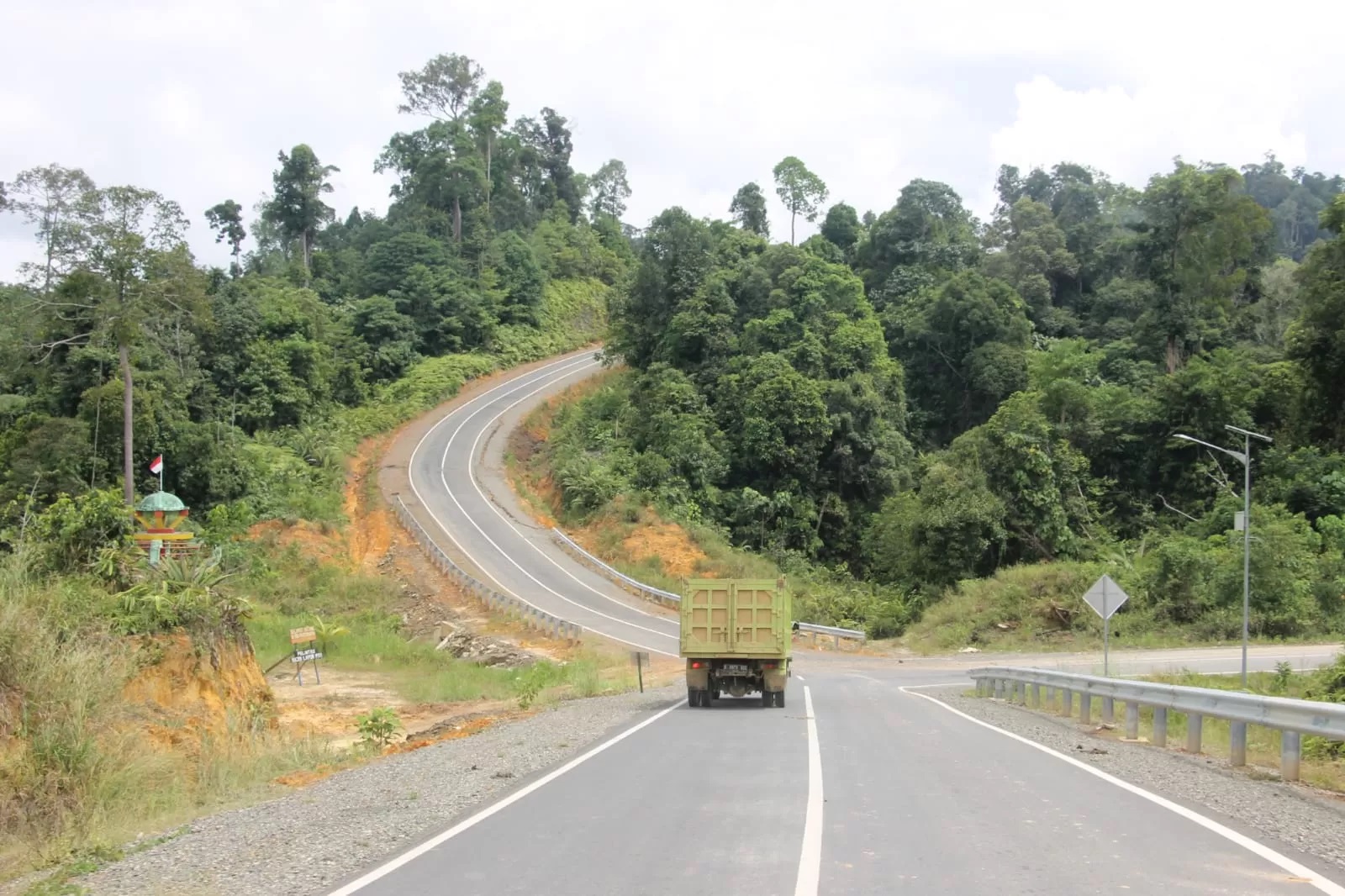 JALUR DARAT: Direncanakan anak dibangun satu PLBN lagi di Sei Menggaris, Kaltara. FOTO: DOK RADAR TARAKAN