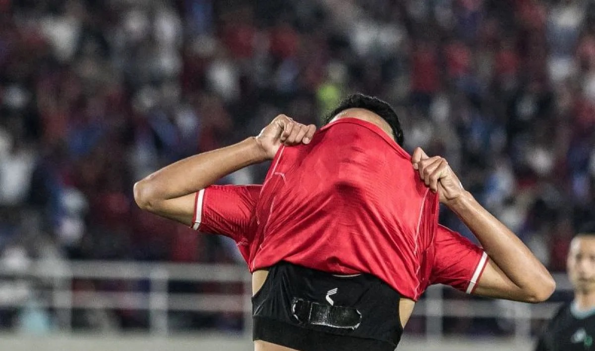 Ekspresi kecewa Marcelino Ferdinan ketika gagal cetak gol saat melawan Filipina.