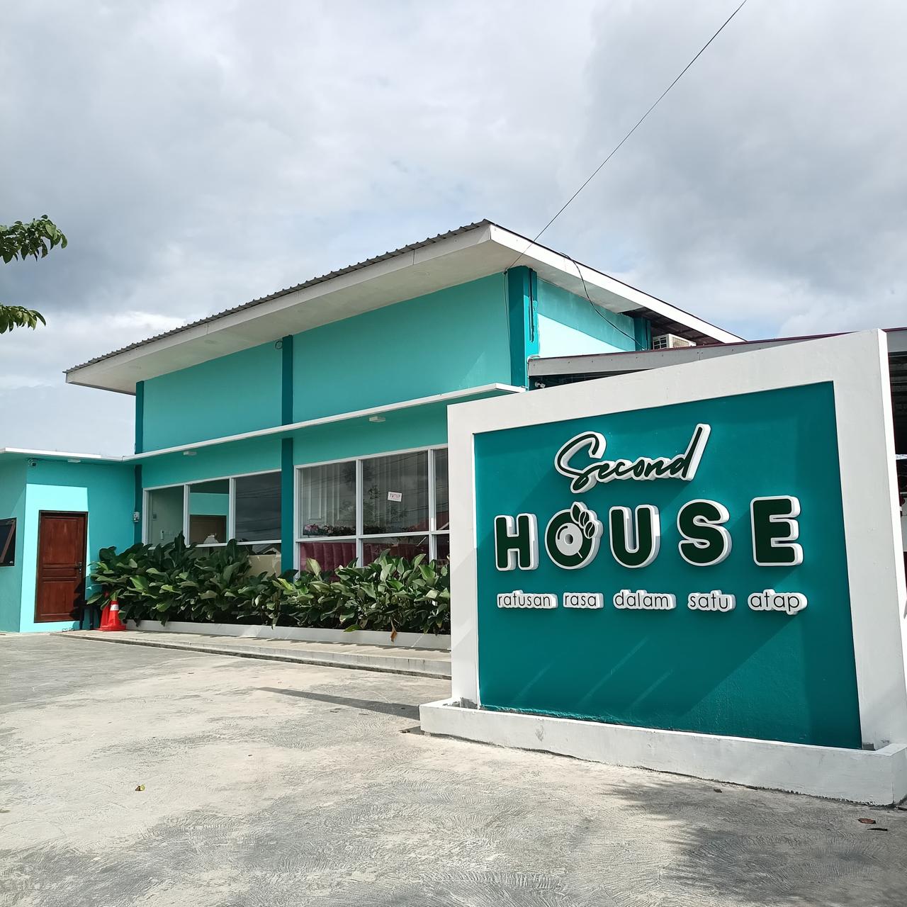 JADI PILIHAN: Second House Cafe di Kecamatan Tanah Grogot bisa jadi pilihan nongkrong dan makan-makan.