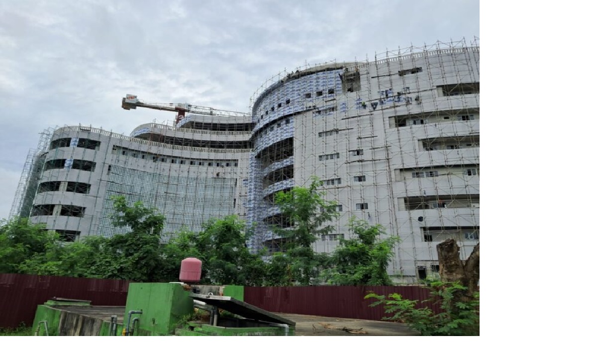 Gedung Pandurata RSUD AWS yang masih dalam proses pembangunan.