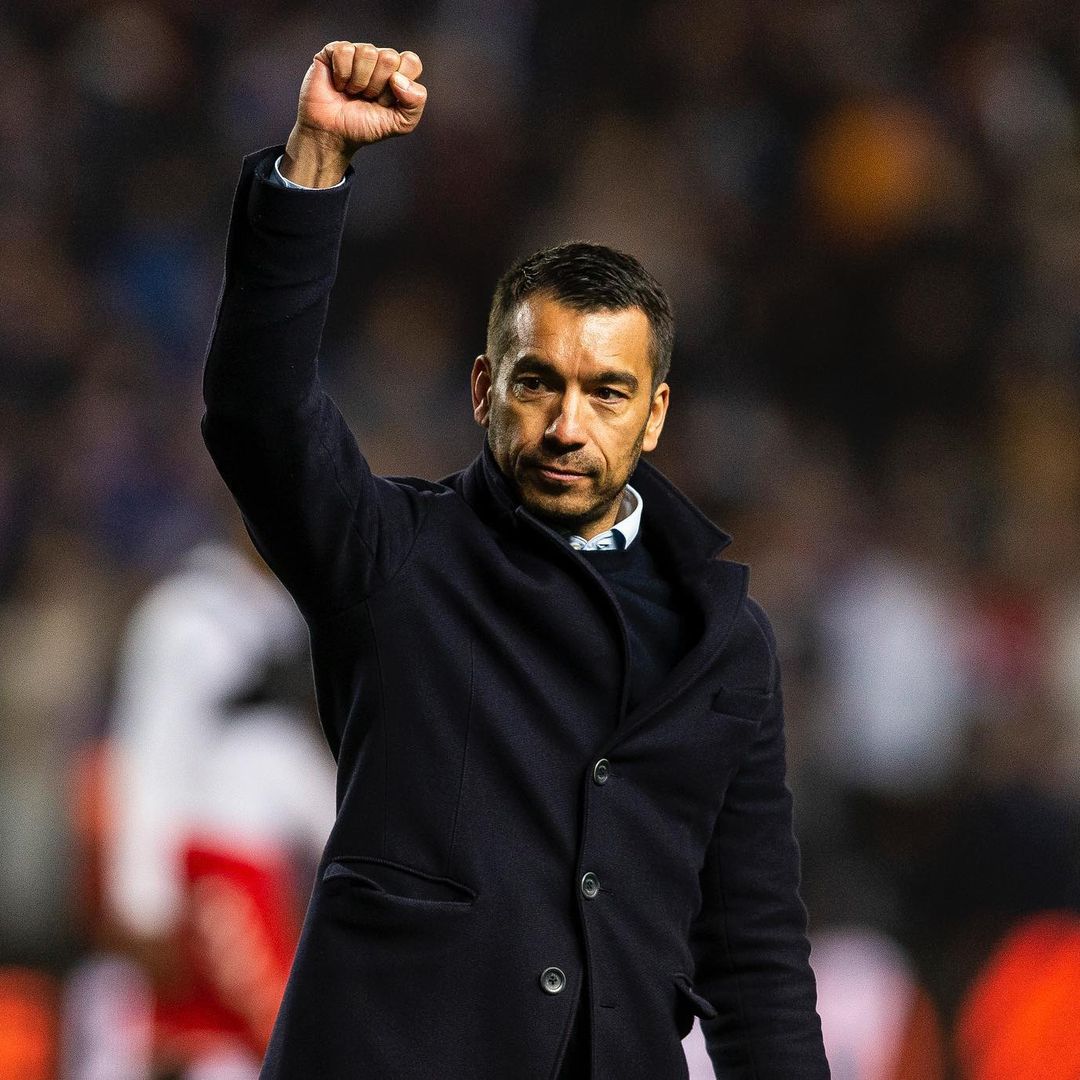 Giovanni van Bronckhorst, salah satu pelatih yang menjadi kandidat pengganti STY.