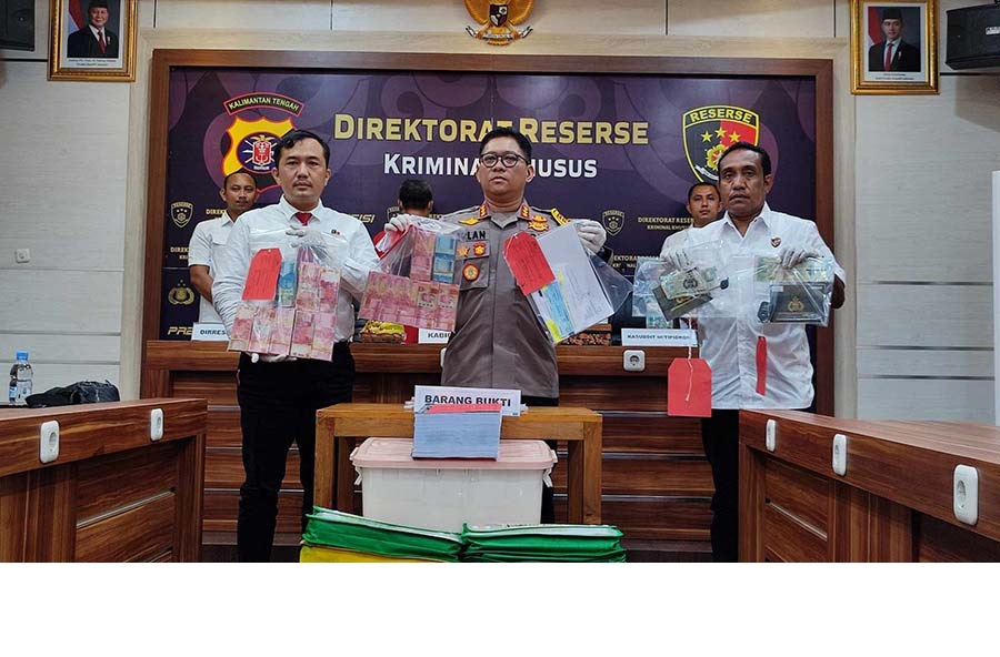 DIAMANKAN: Barang bukti yang disita Polda Kalteng dalam perkara dugaan korupsi di Dinas Pendidikan Kalteng tahun 2014 lalu.DODI/RADAR SAMPIT