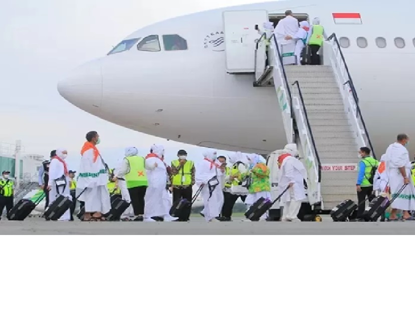 Calon jamaah haji asal Kaltim yang hendak berangkat ke Tanah Suci