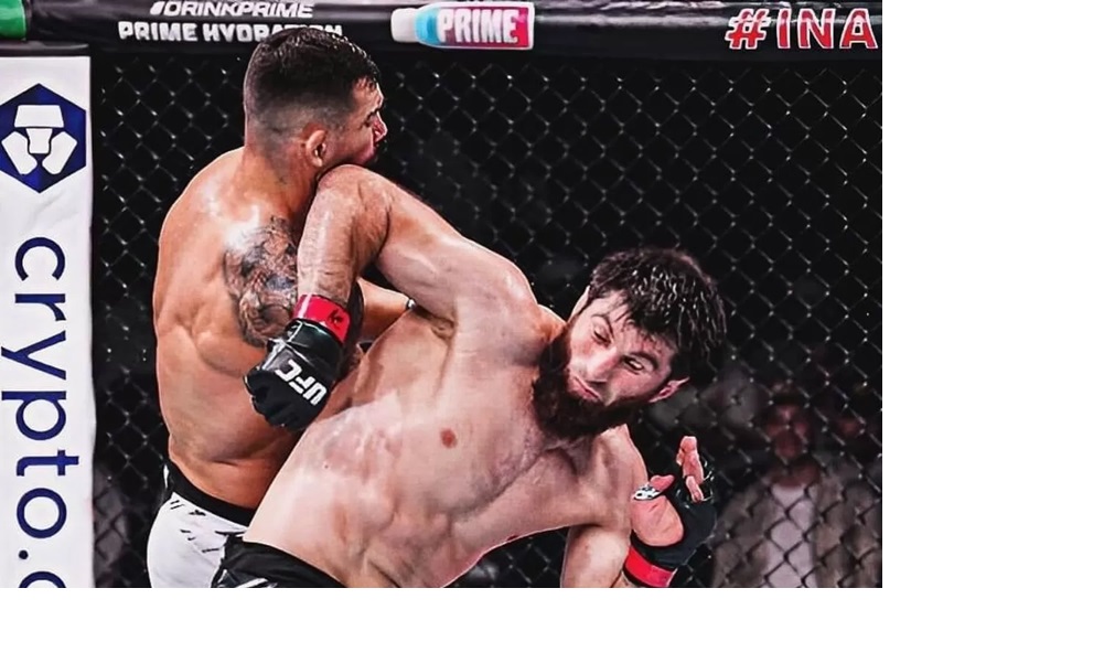 Ankalaev ketika mengalahkan Alexander Rakic.