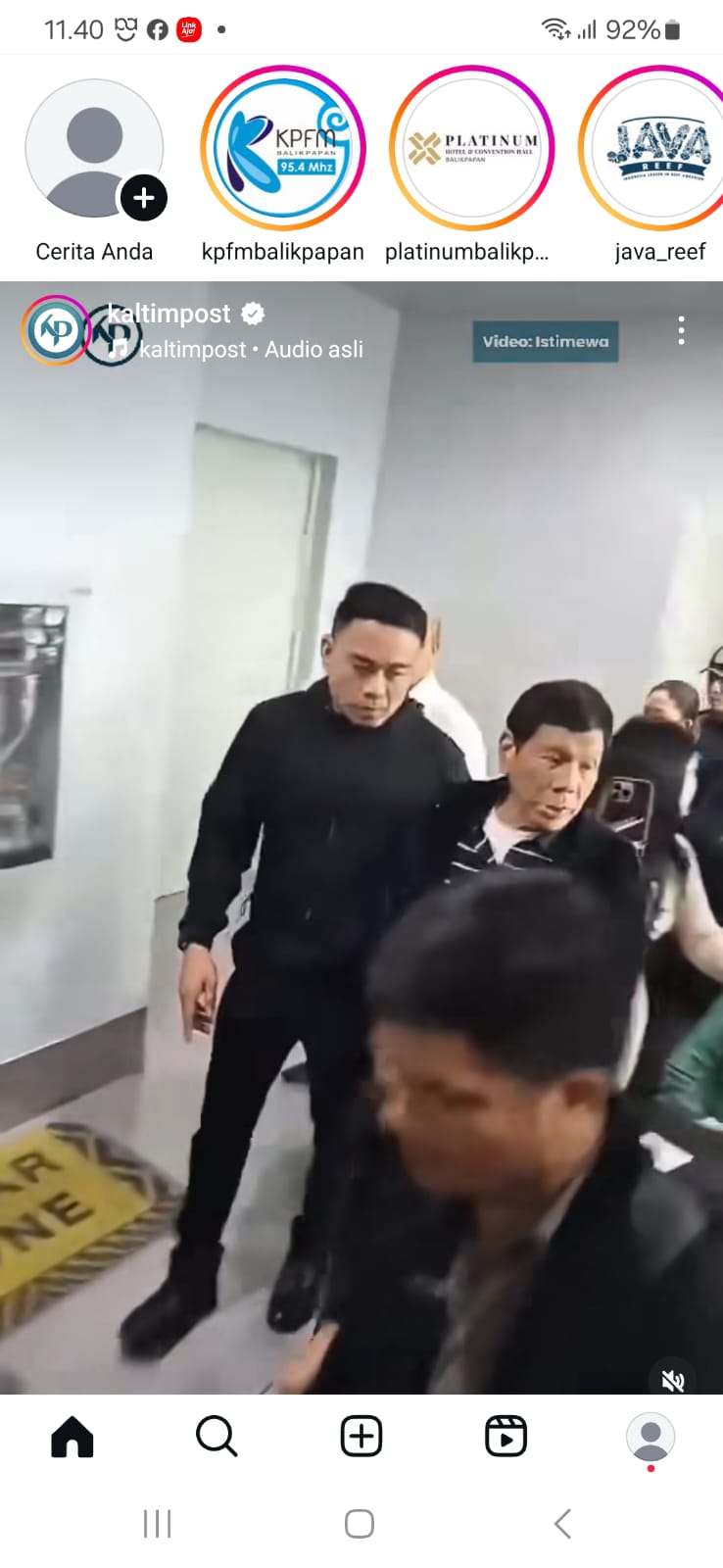 DITANGKAP: Tangkapan layar video saat Duterte dijemput di Bandara Internasional Manila, Selasa, 11 Maret 2025.