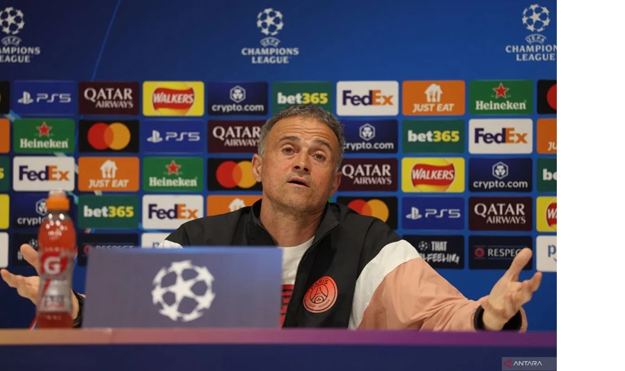 Pelatih kepala Paris Saint-Germain Luis Enrique.