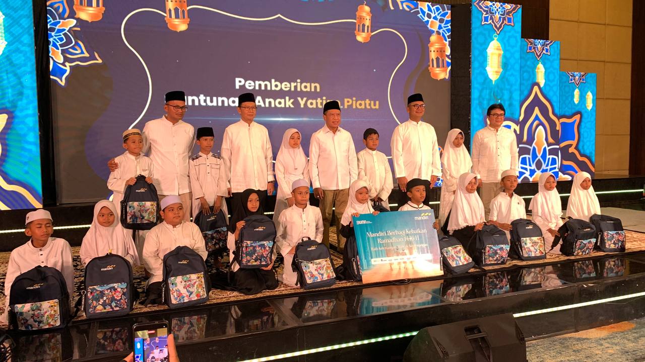 Bank Mandiri Group kembali menyalurkan santunan kepada 57.600 anak yatim, dhuafa, dan lansia di seluruh Indonesia pada Bulan Ramadan ini.