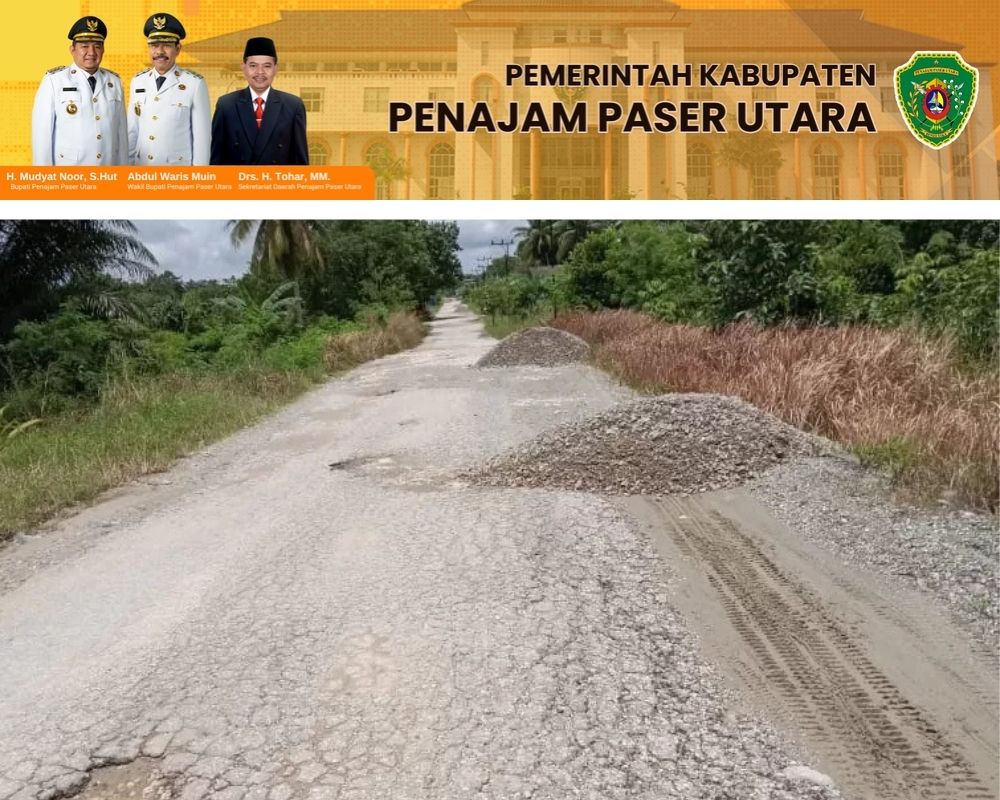 DIPERBAIKI: Material tampak mulai ditumpuk untuk dipakai memperbaiki badan jalan yang dikeluhkan warga akibat rusak parah di Gunung Intan-Gunung Mulia, Babulu, PPU.