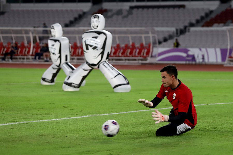 Emil Audero dalam sesi latihan timnas.