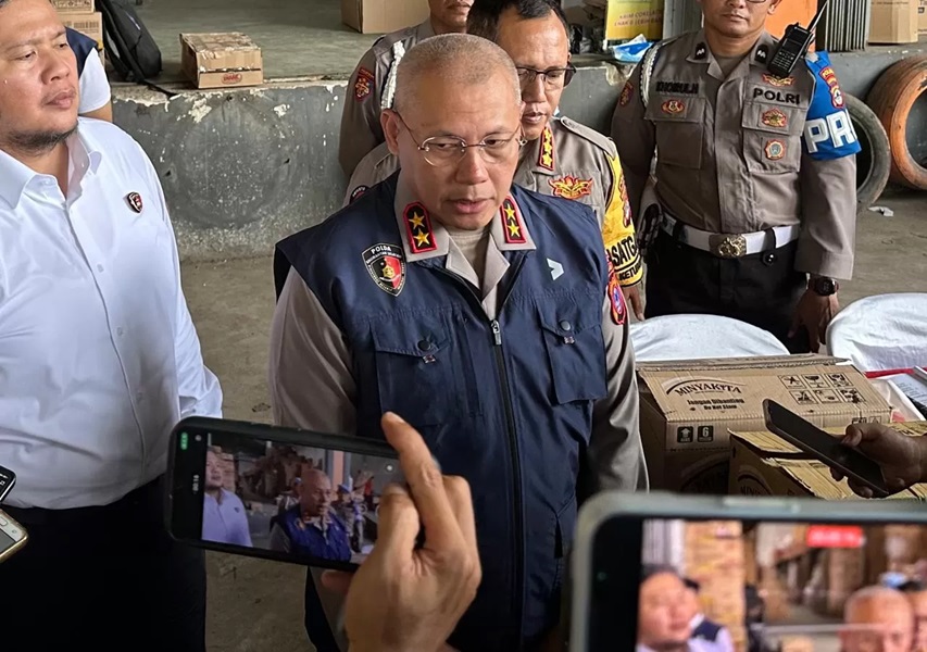 ATENSI: Kapolda Kalsel, Irjen Pol Rusyanto Yudha Hermawan menyampaikan, meninggalnya jurnalis Juwita menjadi atensinya untuk diungkap penyebabnya. (Foto: Muhammad Oscar Fraby/Radar Banjarmasin)