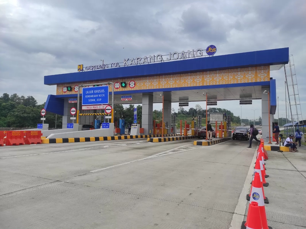 Pntu tol Balsam di Karang Joang, Balikpapan.