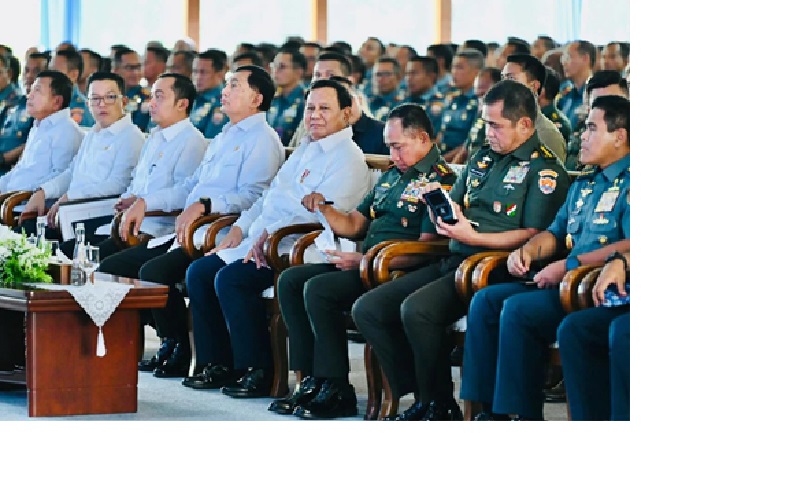 Presiden Prabowo Subianto dalam pengarahan kepada para Komandan Satuan (Dansat) TNI di Istana Kepresidenan Bogor, Jawa Barat, pada Jumat, 7 Februari 2025.