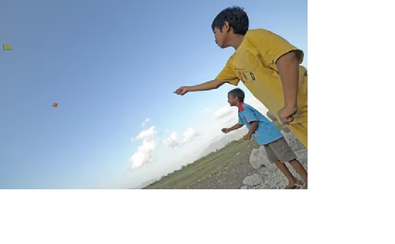 Ilustrasi adu layangan.