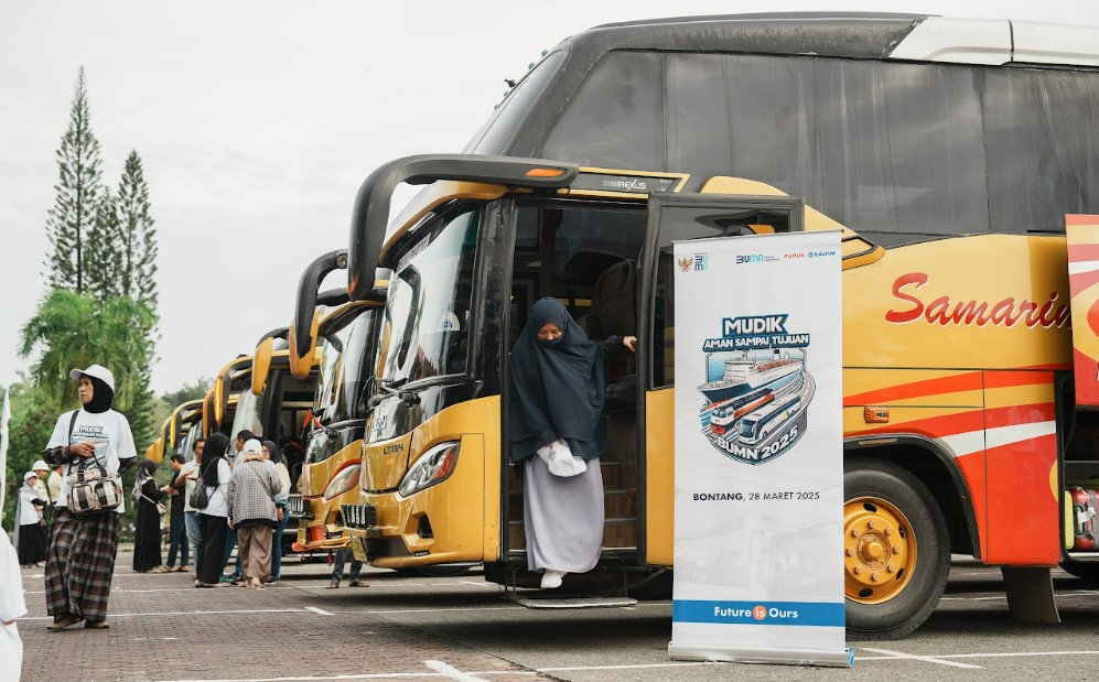 Mudik gratis dilepas jajaran Manajemen Perusahaan bersama Wali Kota Bontang Neni Moerniaeni, Wakil Wali Kota Agus Haris dan jajaran Forkopimda Bontang di GOR Pupuk Kaltim.
