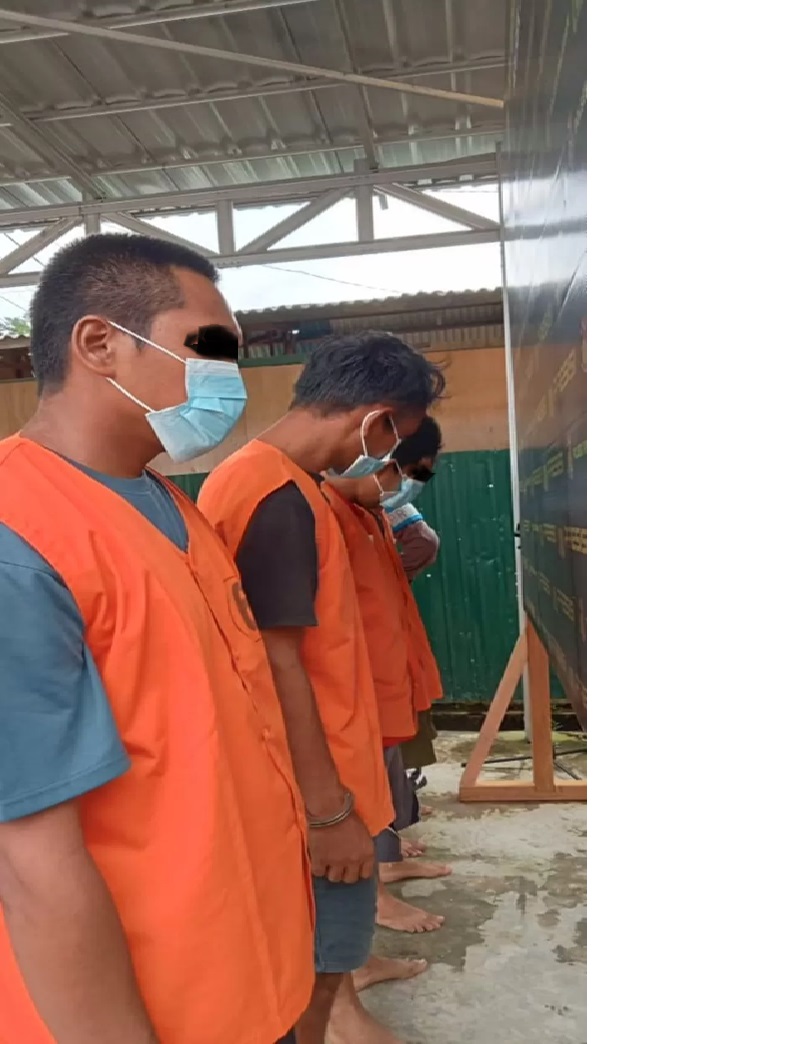 LEBARAN DI PENJARA. Terhimpit kebutuhan karena gaji selama empat bulan tak dibayarkan, empat mekanik perusahaan tambang rela berlebaran di penjara setelah ketahuan mencuri. IST