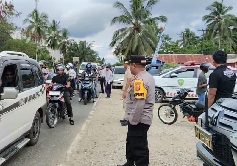 KAWAL: Kapolres PPU, AKBP Supriyantao, memantau arus mudik Lebaran di Posko Operasi Ketupat Mahakam 2025.