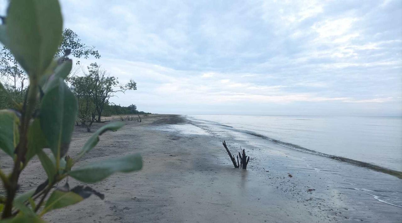 DESTINASI: Libur Lebaran warga bisa mencoba menyambangi Pantai Senipah di Kabupaten Paser.