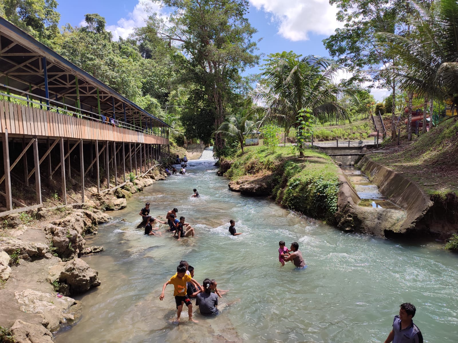 PELUANG: Pengembangan pariwisata Paser akan didukung oleh SDM lokal yang dikuliahkan ke Bandung, Jabar.
