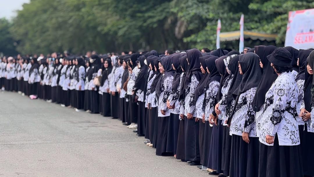 MASIH DIPROSES: Proses pembayaran gaji guru honorer di Kabupaten Berau dibahas pada rapat gabungan di Pemkab Berau yang menghasilkan empat poin penting.