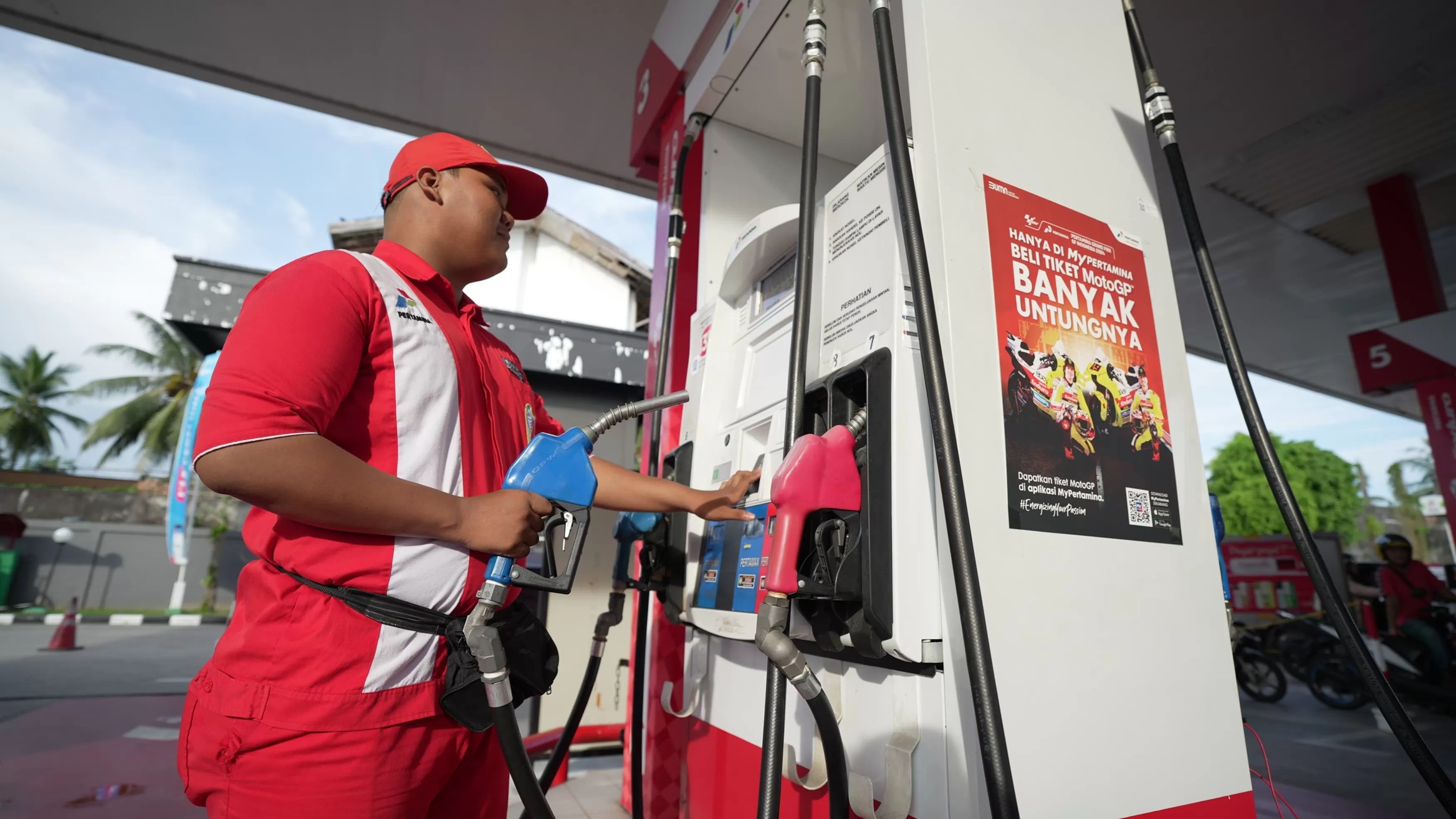 Pembelian BBM di salah satu SPBU di Kota Samarinda.