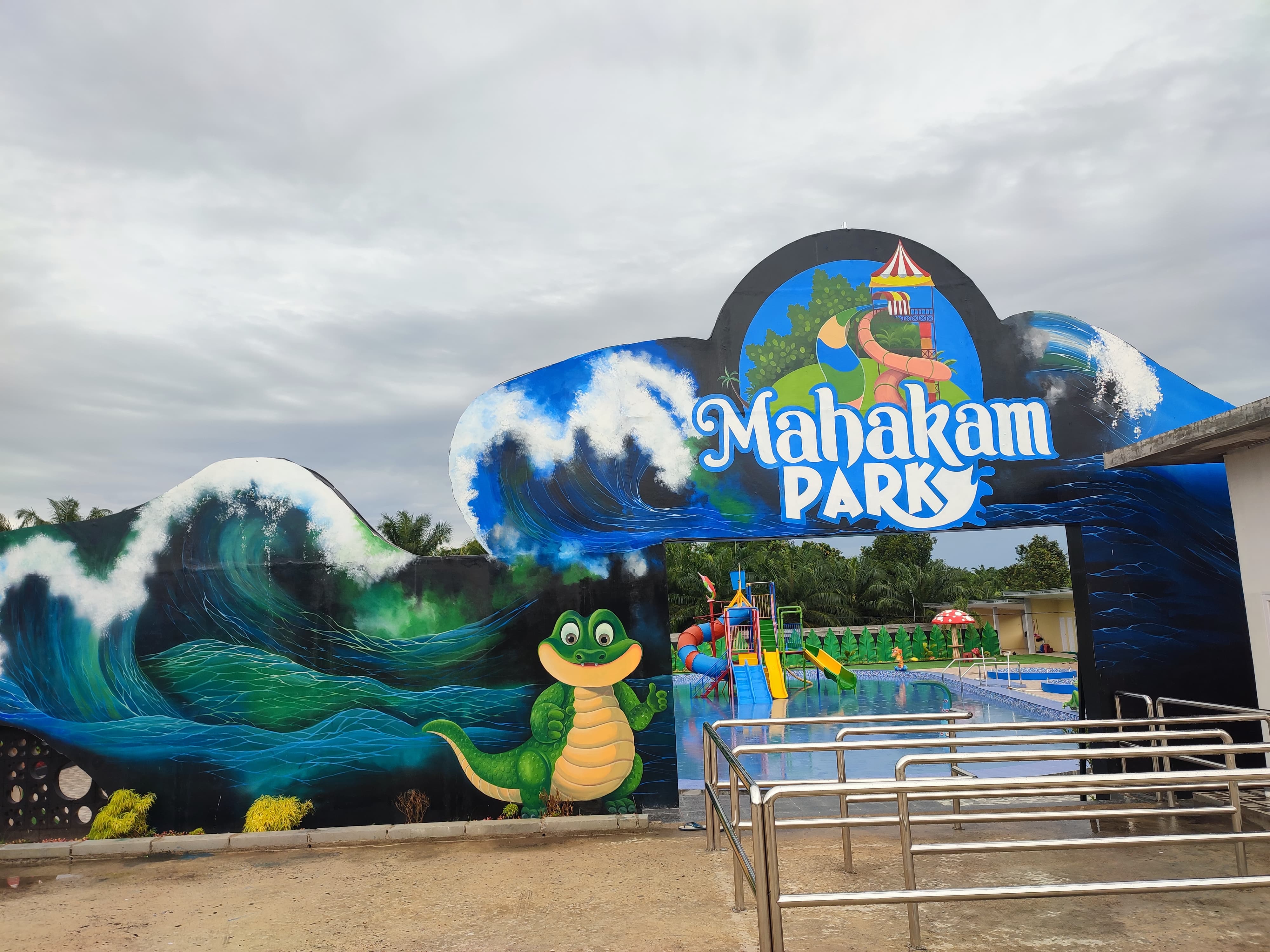 PILIHAN BERTAMBAH: Destinasi wisata baru untuk warga Paser bernama Mahakam Park hadir di Kecamatan Paser Belengkong.