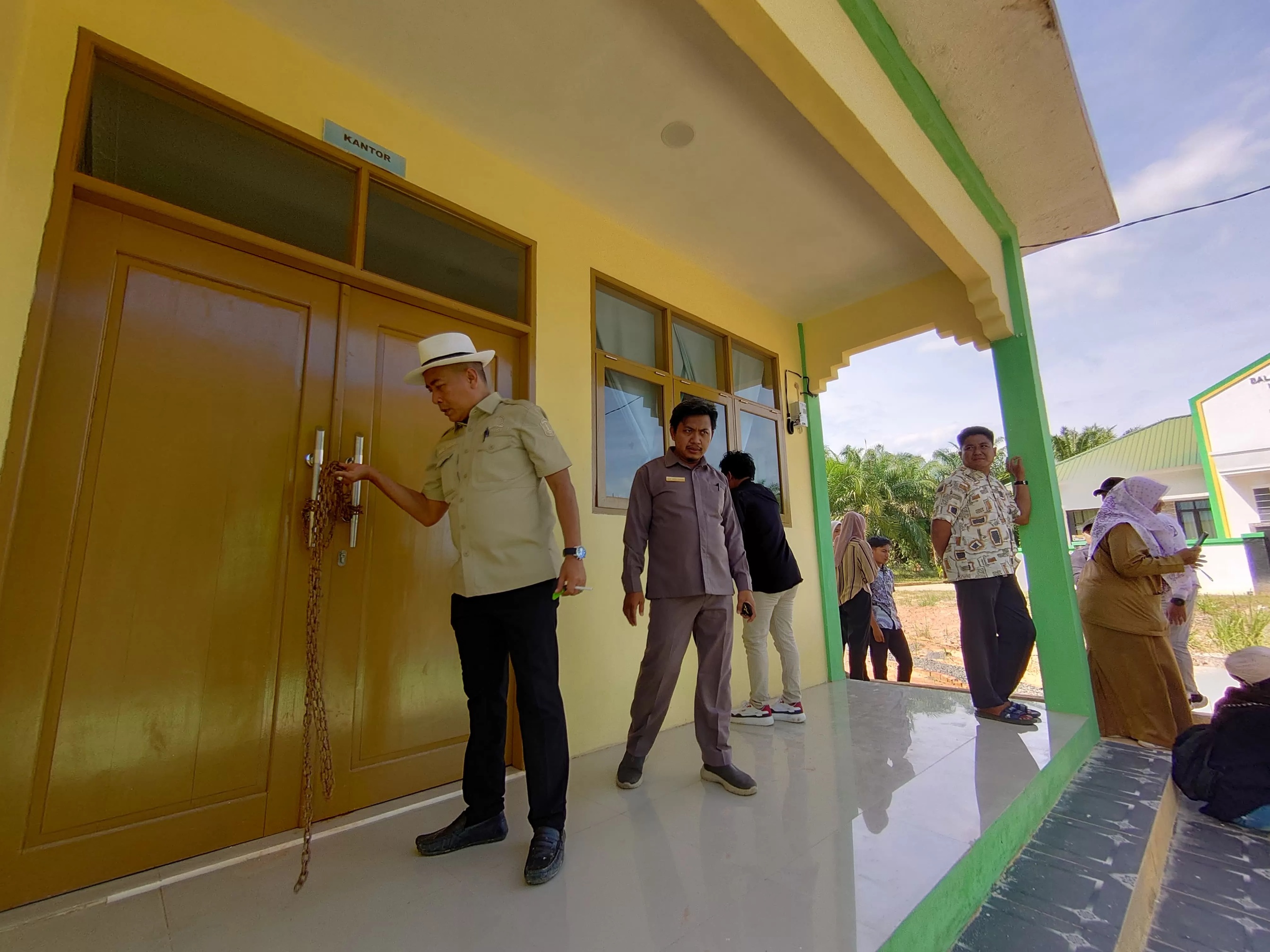 UPT. SPNF SKB di Sebatik yang disegel dan saat ini, terpaksa tidak terdapat proses belajar mengajar. FOTO: RIKO ADITYA/RADAR TARAKAN