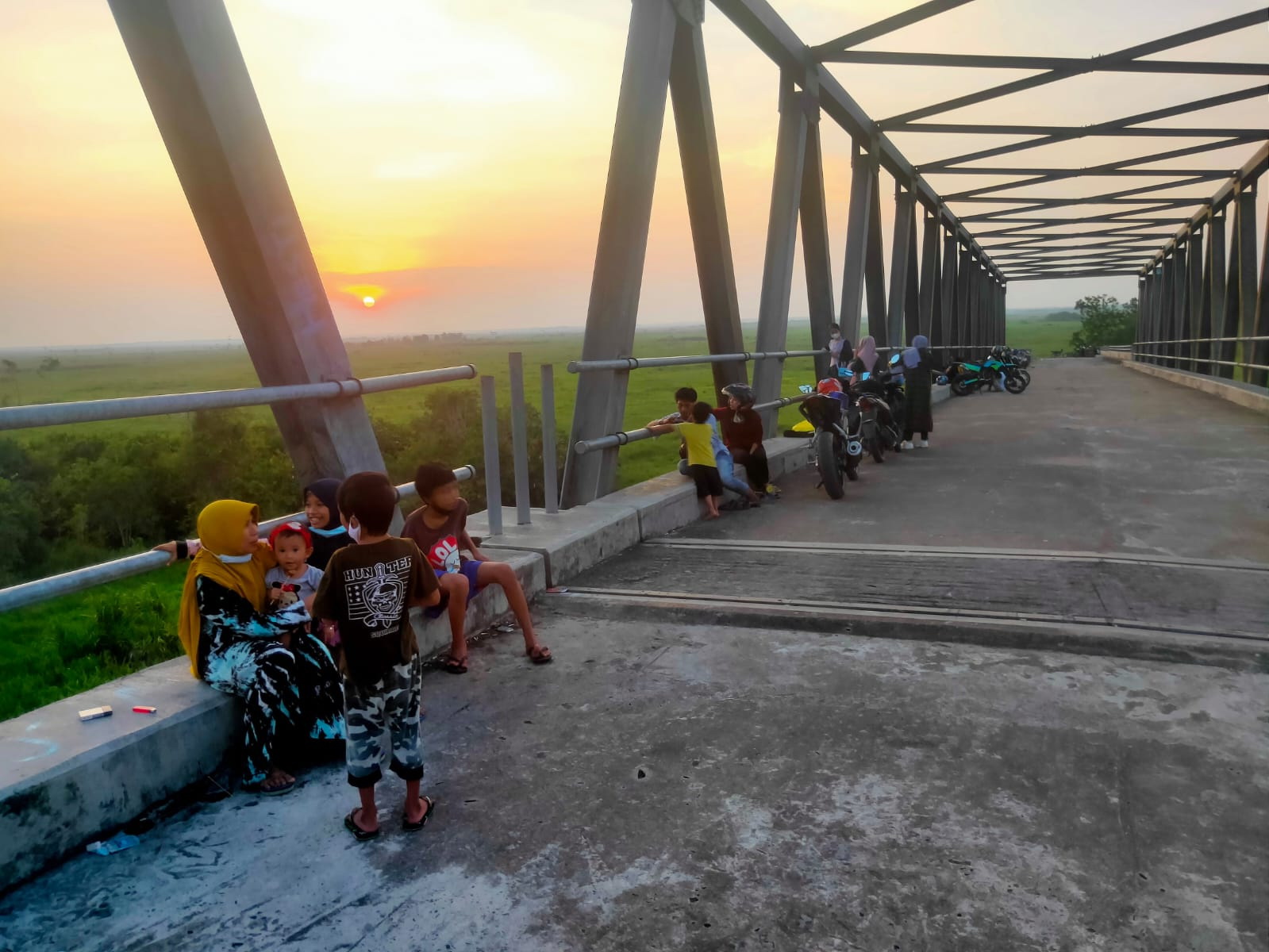 Sudah puluhan tahun, Jembatan Jelai yang menghubungkan Sukamara-Ketapang tak kunjung terhubung