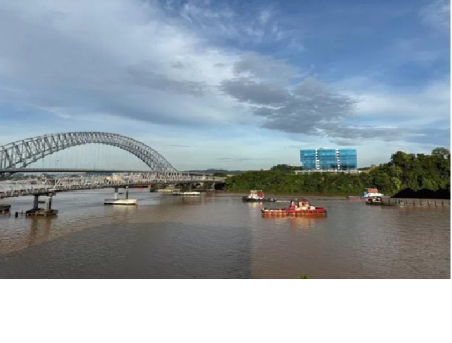 Sampai saat ini jembatan Mahakam rawan kerusakan karena tak ada fender pelindung.