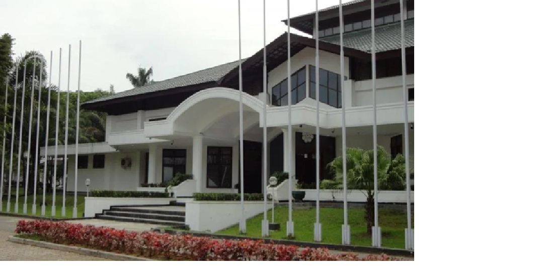 Gedung bekas SMA 10.