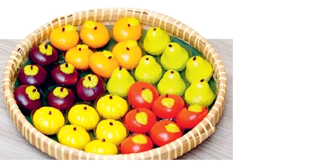 Kue Tok Berbentuk Buah Mini. (DOK. JAWA POS)