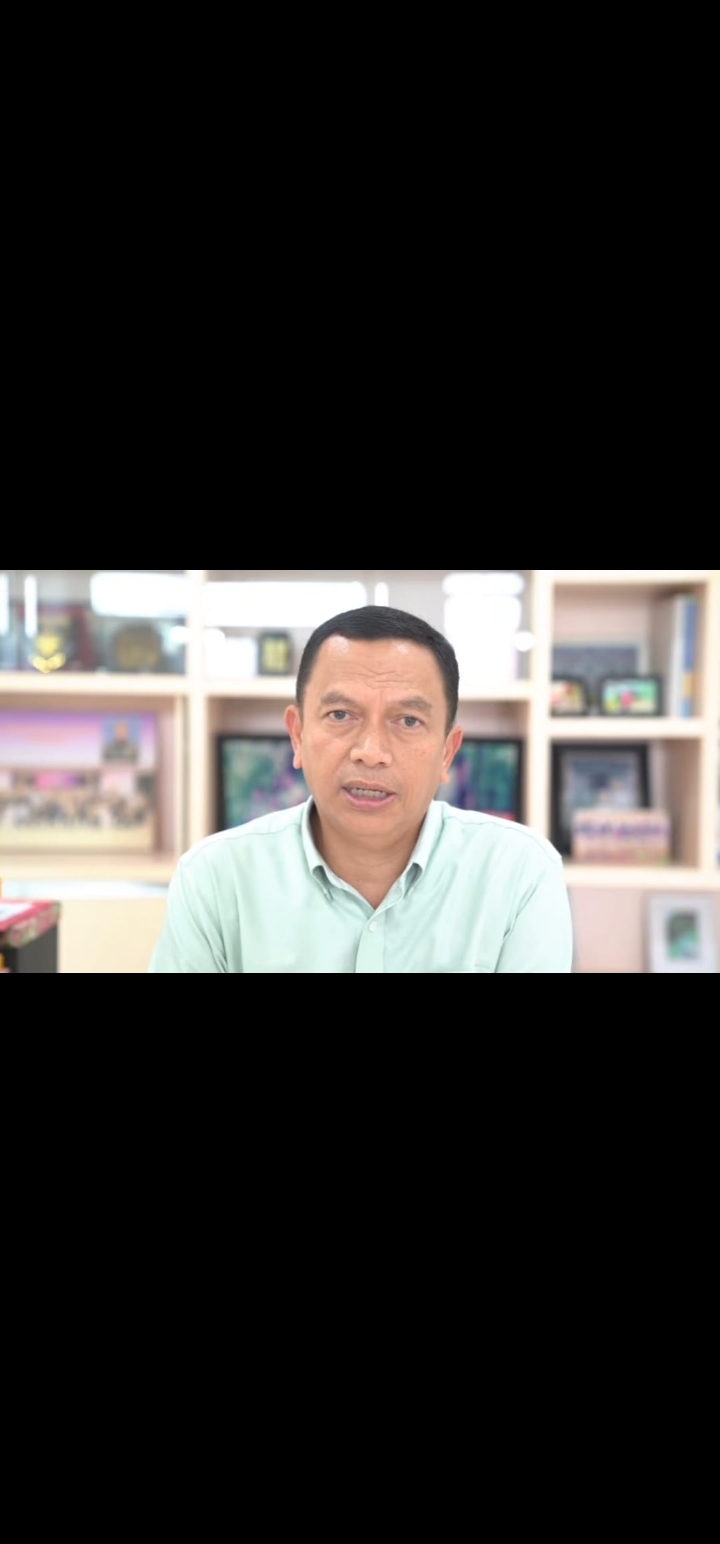 Calon Bupati Kukar nomor urut 03 Dendi Suryadi menyampaikan sikapnya pasca penetapan hasil PSU (Istimewa)