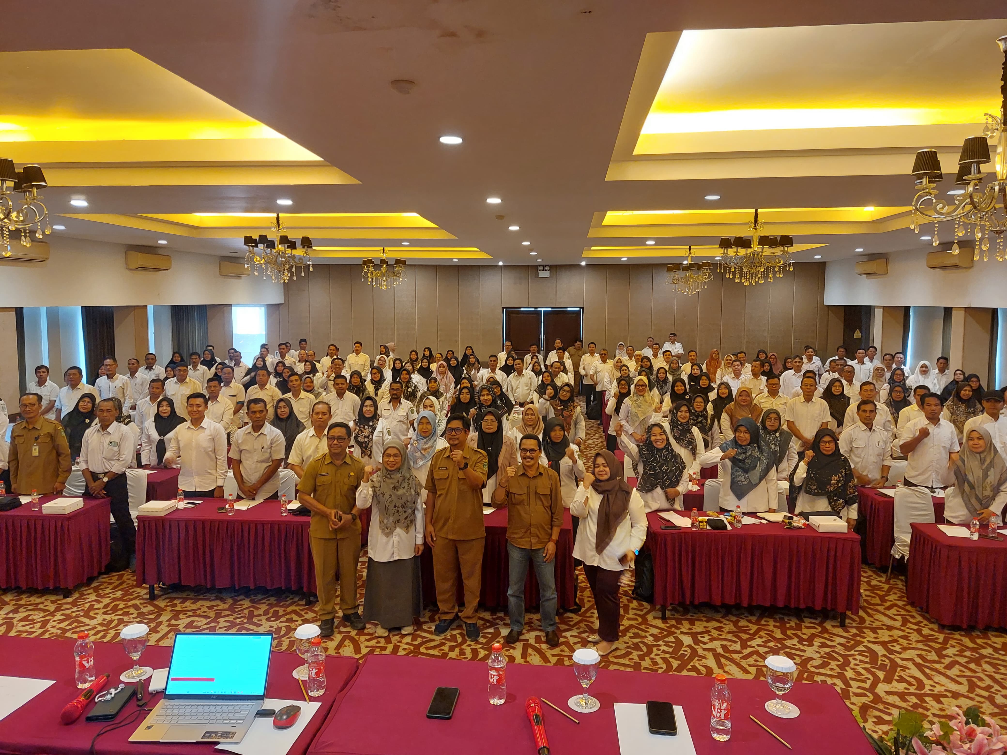 Sosialisasi formasi jabatan fungsional bagi guru, pengawas, penilik dan pamong belajar yang dilaksanakan Disdikbud Kukar (Elmo/Prokal.co)