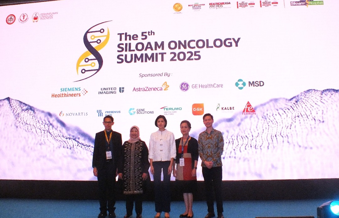 Opening Ceremony Siloam Oncology Summit (SOS) 2025 pada Sabtu, 17 Mei 2025 di Hotel Shangri-La, Jakarta.