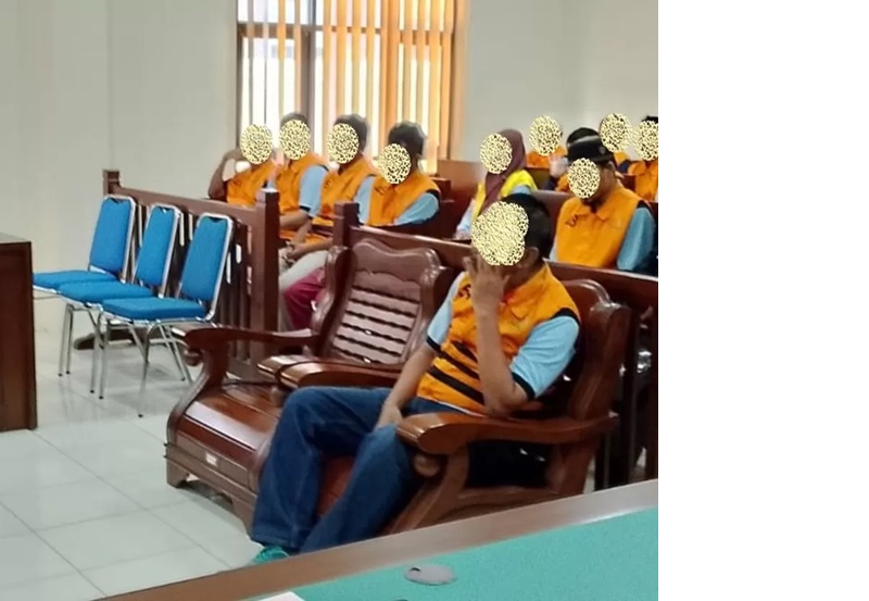 Terdakwa JH (depan) sempat hanya divonis 6 bulan penjara atas perkara pelecehan seksual. Namun upaya banding JPU membawa Pengadilan Tinggi Kaltim mengubah vonis menjadi 3 tahun (MOESO/BALPOS)