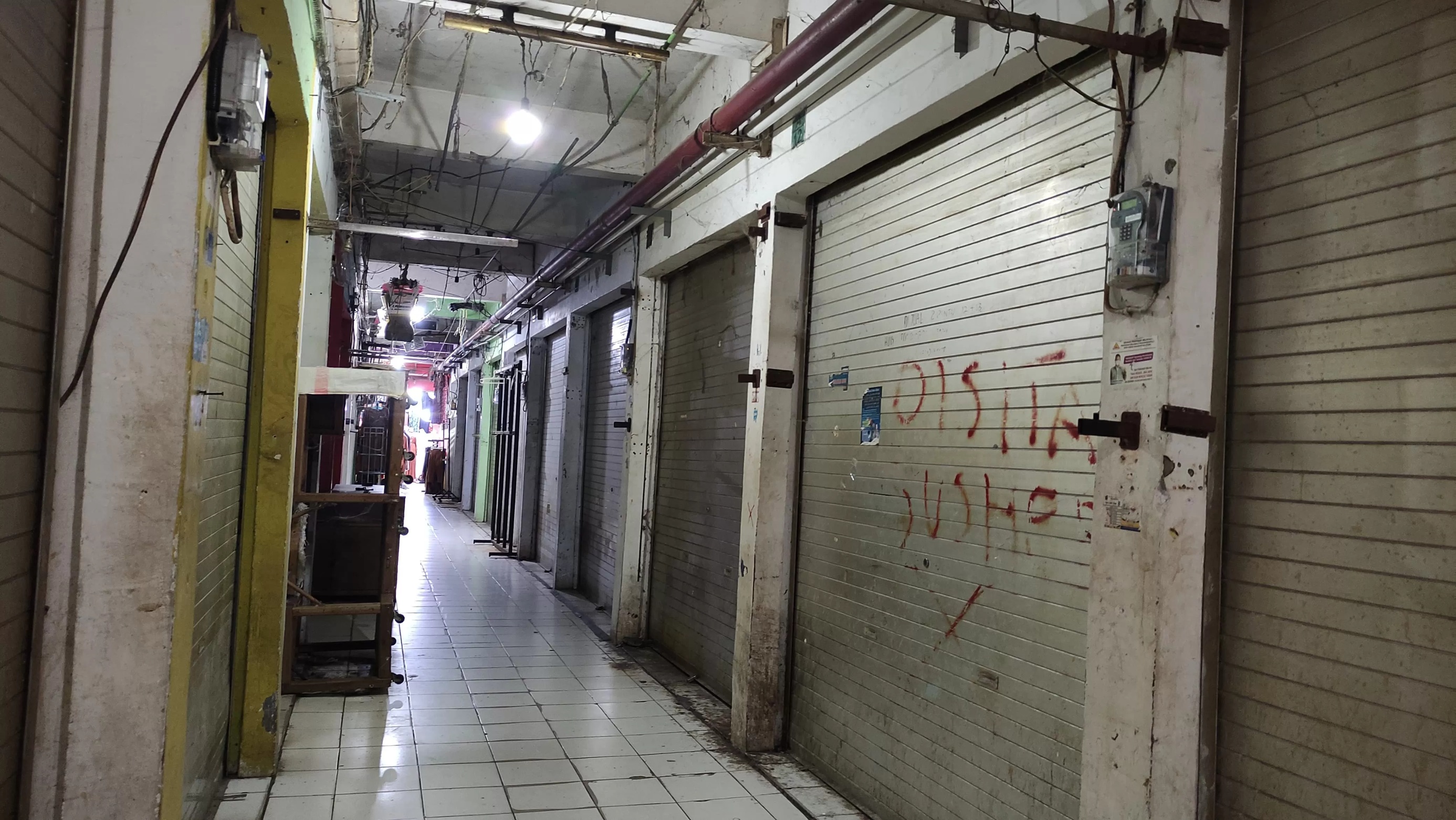 Kondisi beberapa kios yang tutup di Pasar Gusher Tarakan.