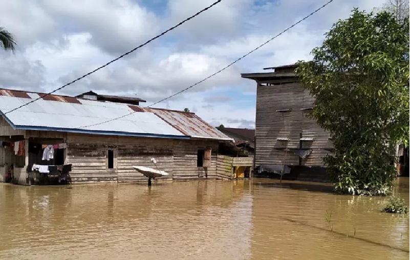 BENCANA: Kondisi banjir di Desa Atap, Sembakung, Nunukan. FOTO: BPBD NUNUKAN