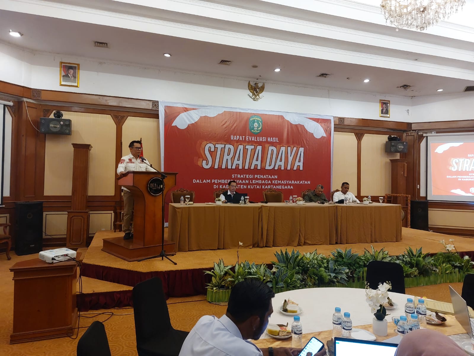 Rapat evaluasi hasil Strata Daya yang dilaksanakan DPMD Kukar (Elmo/Prokal.co)