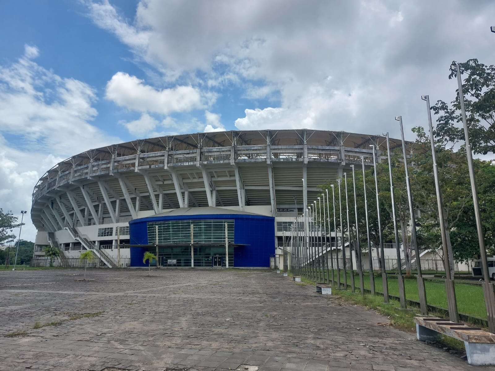 Stadion Aji Imbut.
