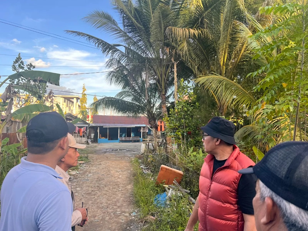 SEGERA DITERTIBKAN. Lokasi lahan pemerintah yang akan dibangun insinerator di Jalan Sultan Hasanuddin. (MELI/SAPOS)